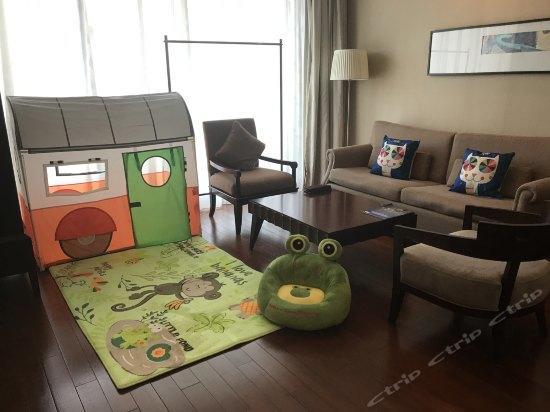 Howard Johnson Plaza Lingang Shanghai Nanhui Εξωτερικό φωτογραφία