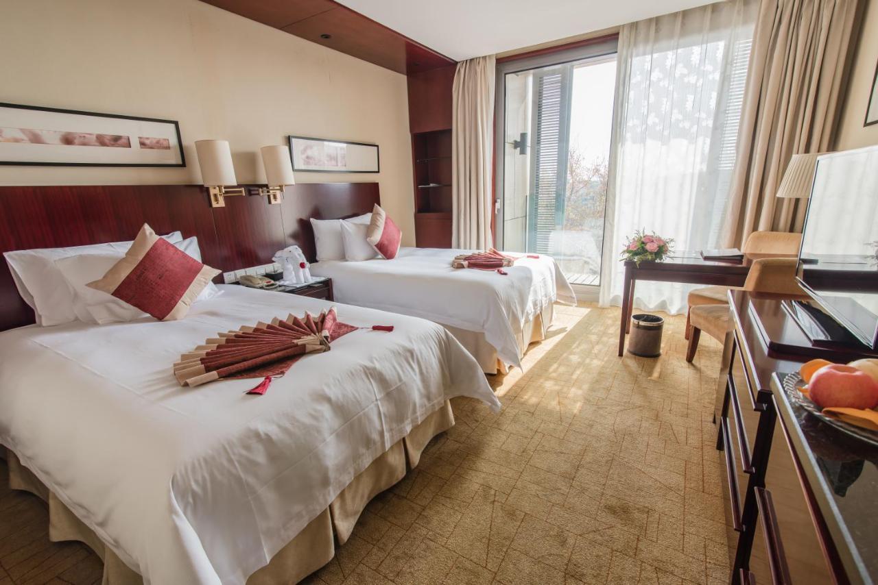 Howard Johnson Plaza Lingang Shanghai Nanhui Εξωτερικό φωτογραφία